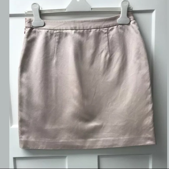 Banana Republic Women’s Blush Pink Mini Skirt 4 - Picture 4 of 8